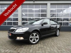 Skoda Octavia Combi - 1.2 TSI Schuifdak , leder