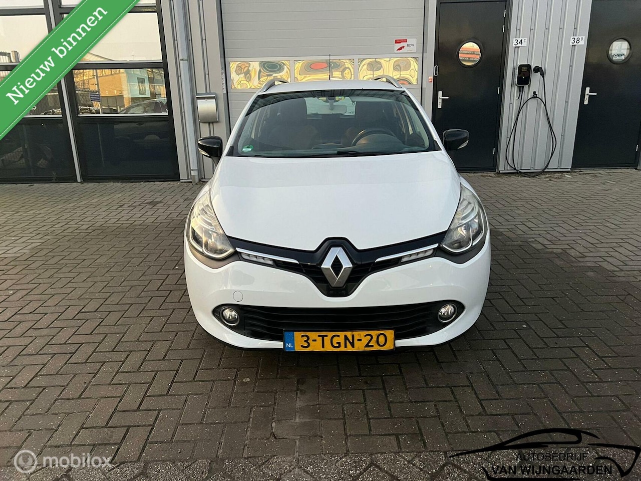 Renault Clio Estate - 1.5 dCi ECO,Airco,Navi,Trekhaak,LM Velge - AutoWereld.nl