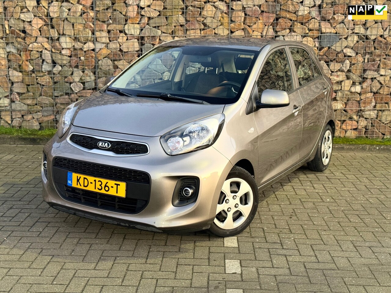 Kia Picanto - 1.0 CVVT Summer Edition 1.0 CVVT Summer Edition - AutoWereld.nl