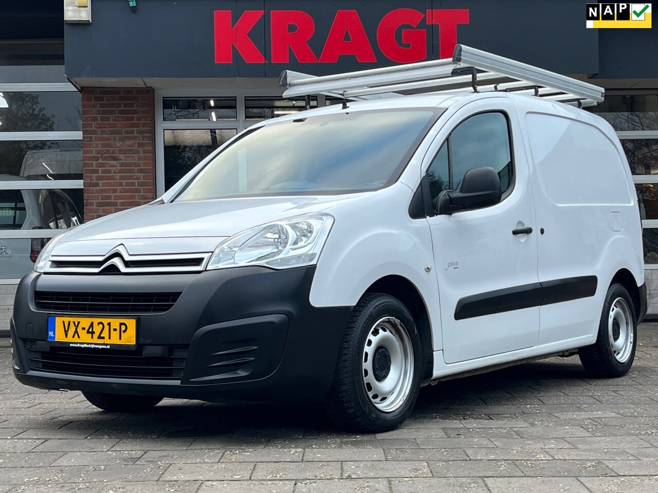 Citroën Berlingo - 1.6 BlueHDI 100 Business S&S|EURO6|AUTOMAAT|aircondtioning|cruise control|navigatie|achter - AutoWereld.nl