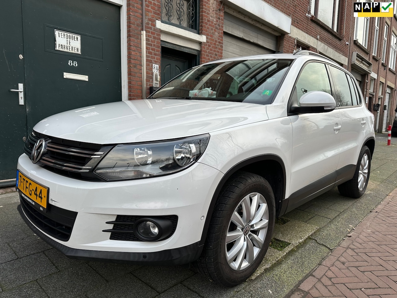 Volkswagen Tiguan - 1.4 TSI Comfort&Design Edition Nette Auto Goed Onderhouden - AutoWereld.nl