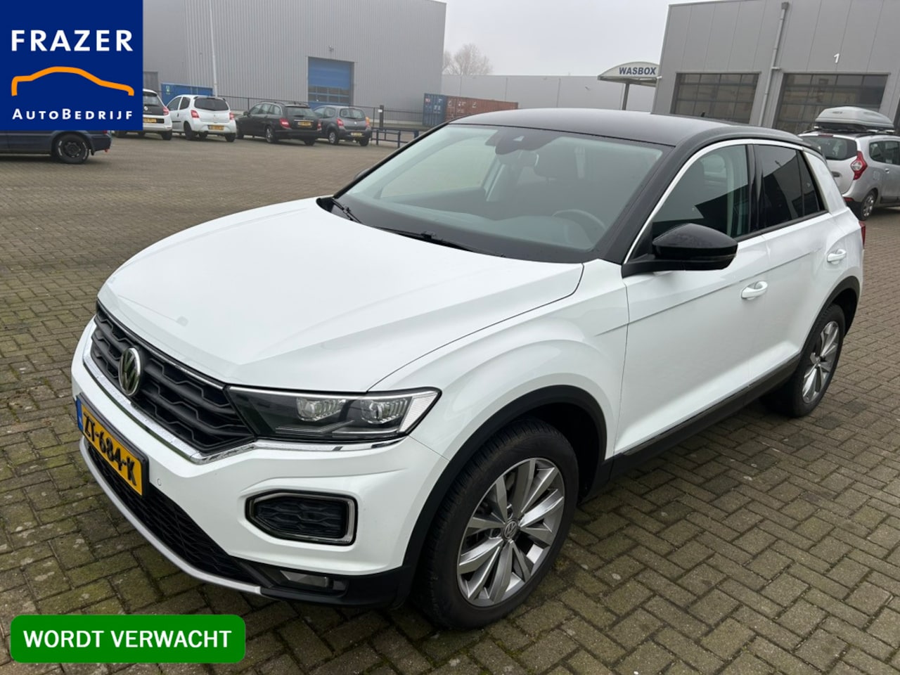 Volkswagen T-Roc - 1.5 TSI SPORT AUTOMAAT LED / CARPLAY / EL. ACHTERKLEP / RIJKLAAR - AutoWereld.nl