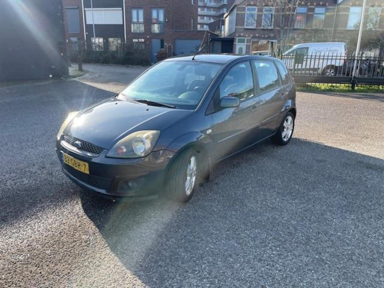 Ford Fiesta - 1.3-8V Futura XL! 188 DKM NAP! Airco! Parksensor - AutoWereld.nl