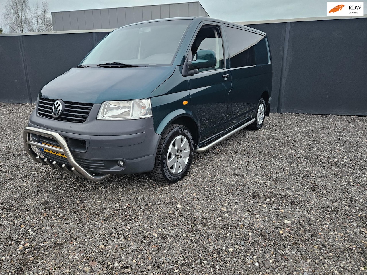 Volkswagen Transporter - 2.5 TDI 5 CILINDER DUBBEL CABINE 96KW *MARGE-GEEN BTW - AutoWereld.nl