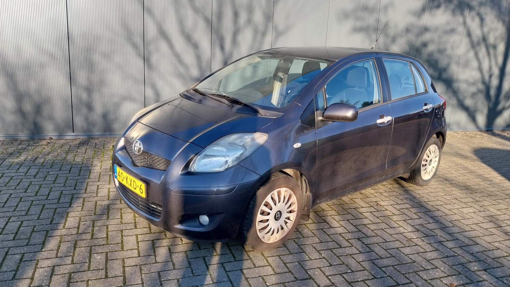 Toyota Yaris - 1.3 VVT-i Aspiration 1.3 VVTi Aspiration - AutoWereld.nl