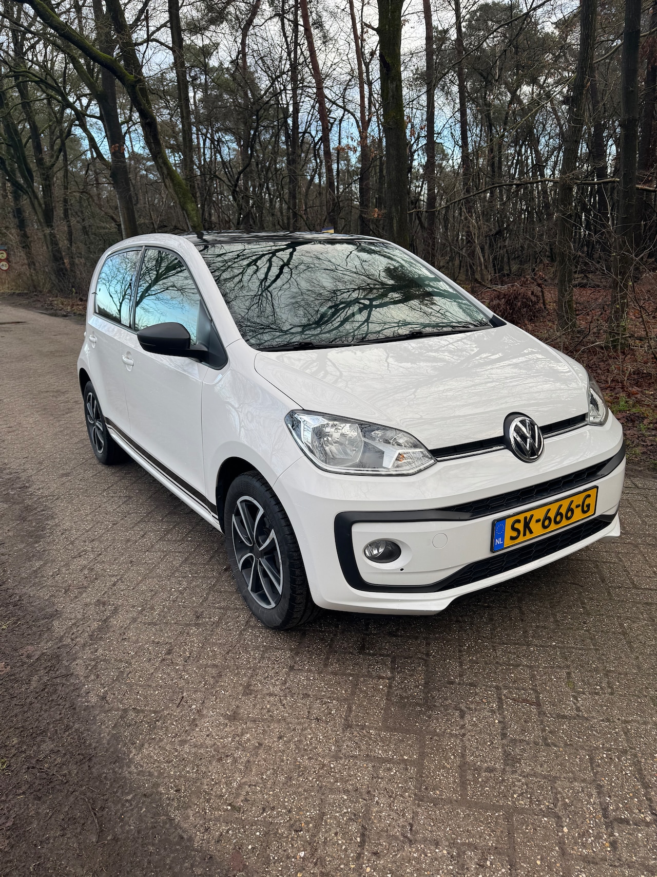 Volkswagen Up! - 1.0 BMT up! beats - AutoWereld.nl