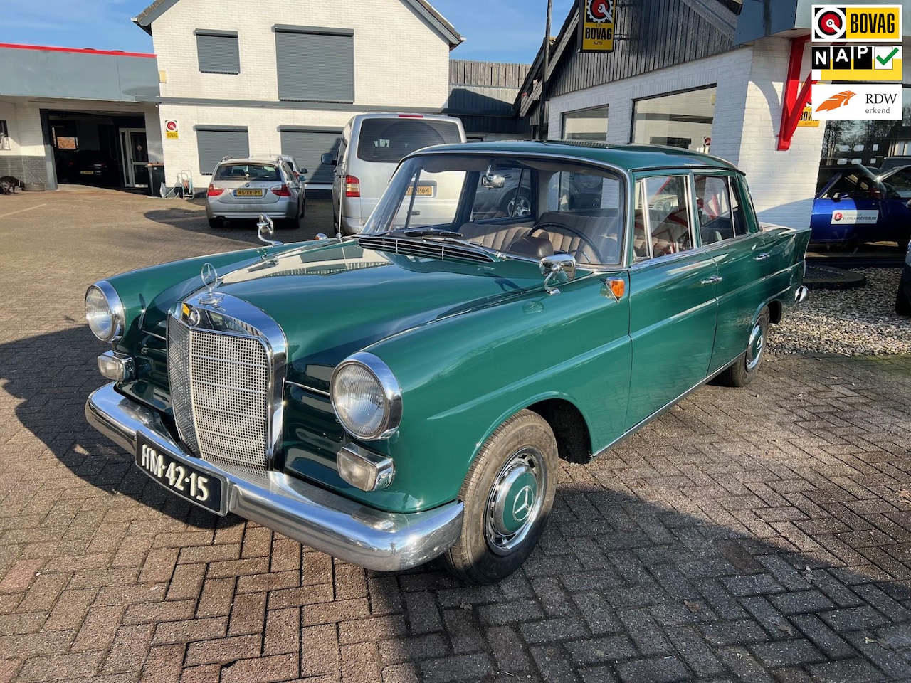 Mercedes-Benz 190-serie - Heckflosse - AutoWereld.nl