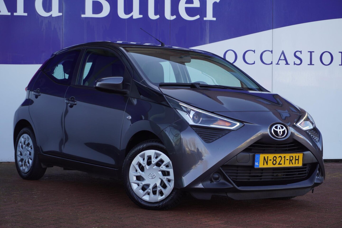 Toyota Aygo - 1.0 VVT-i x-play limited+airco+ = DECEMBER 2021= TOP AANBIEDING - AutoWereld.nl