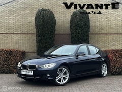 BMW 3-serie - 320i High Executive Leder*Cruise*Navi*Dealer.OH