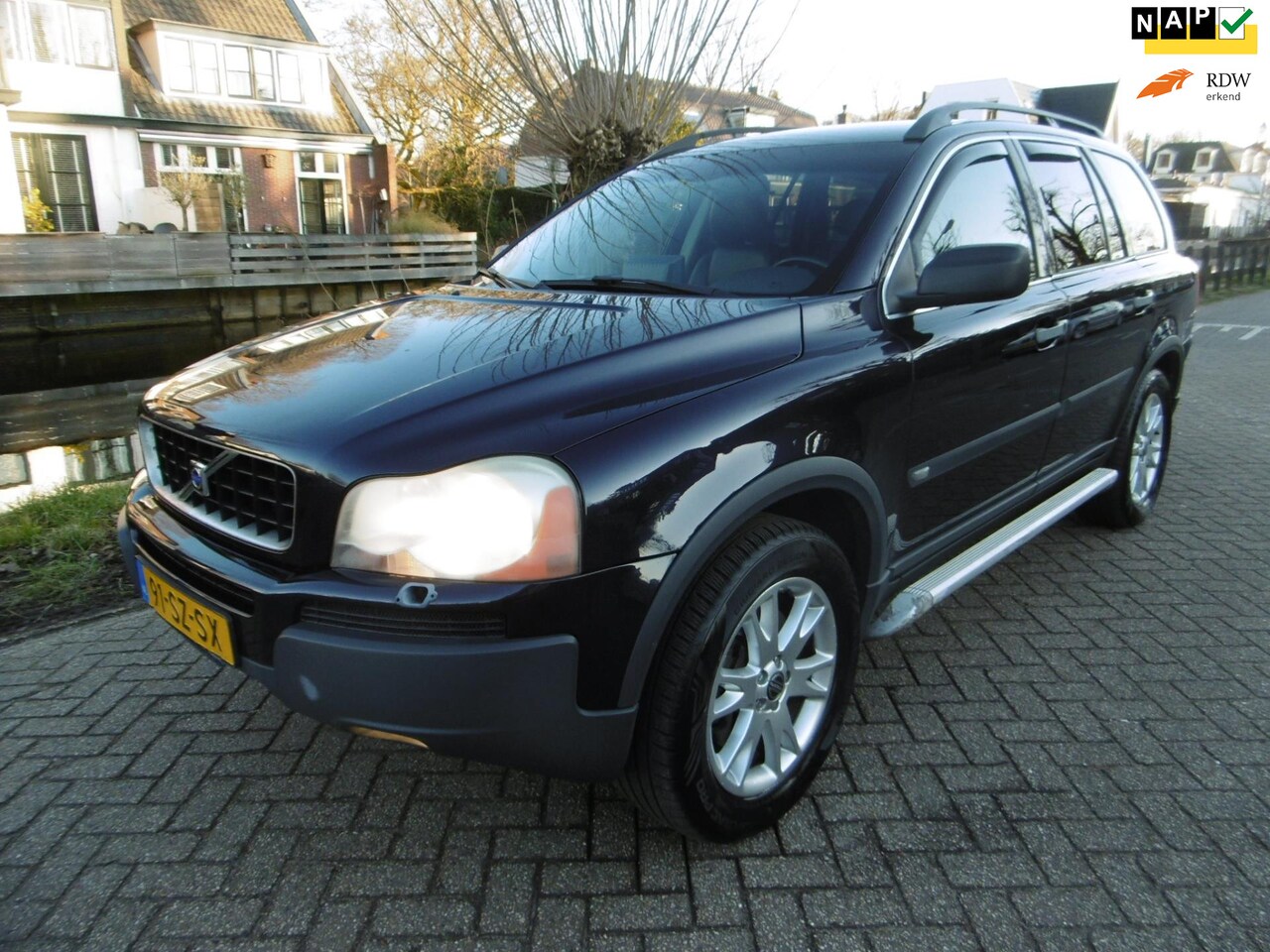 Volvo XC90 - 2.5 T Summum 210pk 7-persoons Leder Trekhaak Youngtimer - AutoWereld.nl