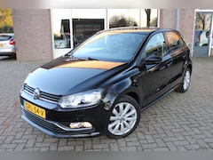 Volkswagen Polo - 1.2 TSI Highline Stoelverwarming, Airco, Cruise control, Parksens. V en A, Leder, Armsteun