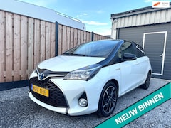 Toyota Yaris - 1.5 Hybrid Dynamic Bi-Tone Automaat|Cruise|Navi