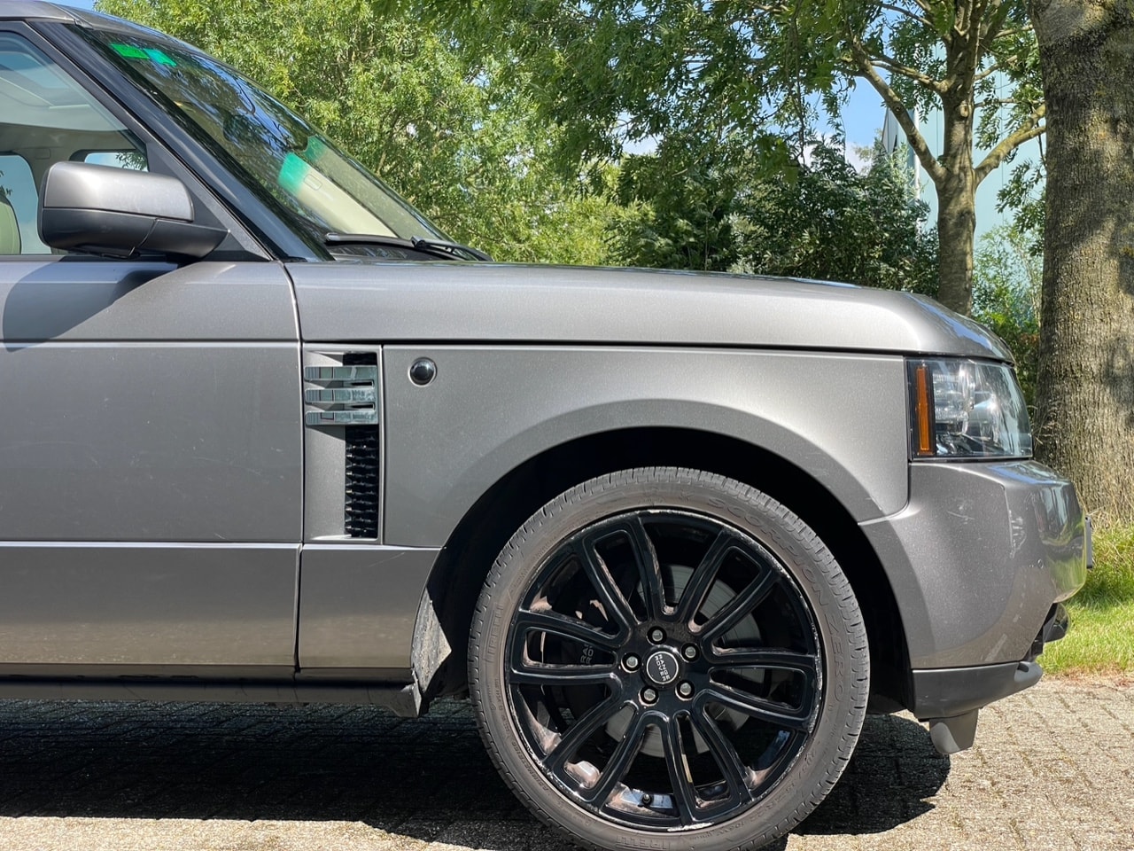 Land Rover Range Rover - 5.0 V8 Supercharged - AutoWereld.nl