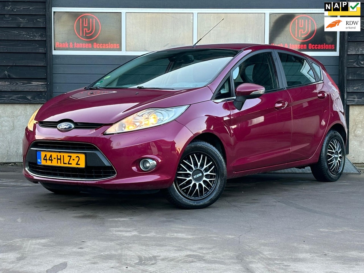 Ford Fiesta - 1.4 Titanium - Airco - Cruise - Clima - AutoWereld.nl