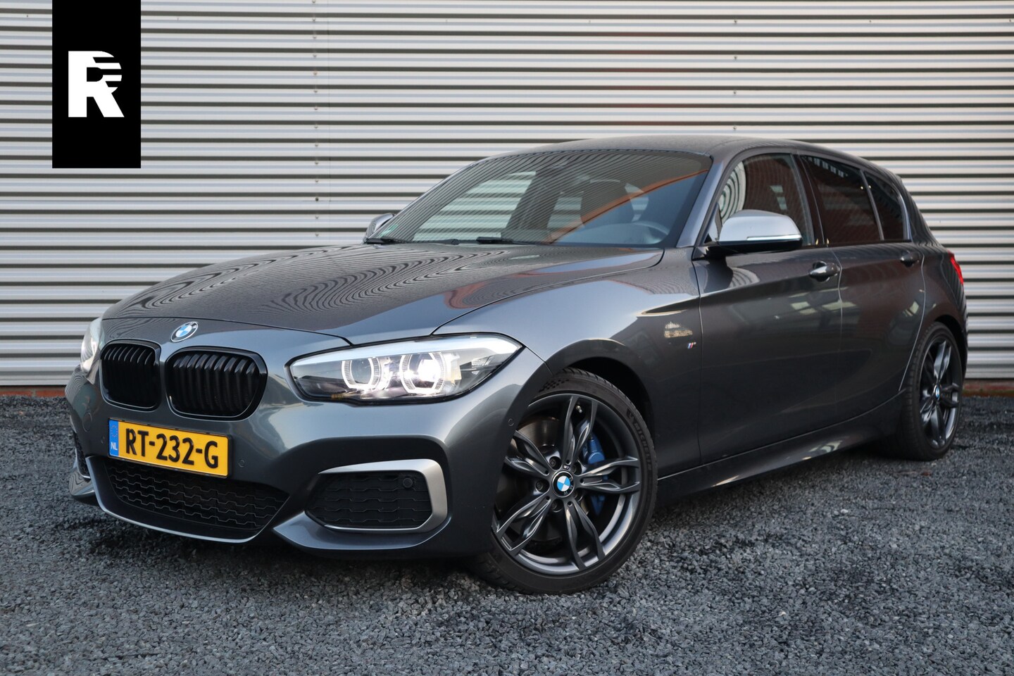 BMW 1-serie - M140i Shadow Edition Sper differentieel / Elec. stoel / Camera / M-Performance uitlaat / - AutoWereld.nl