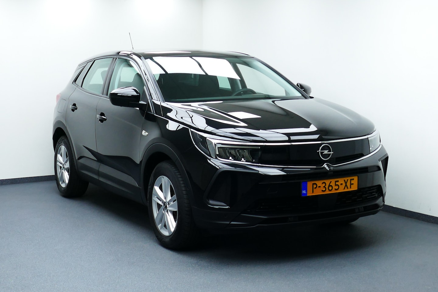 Opel Grandland - 1.2 130pk Turbo Edition. Carplay/Android Navi, Clima, Cruise, 17"LMV, Haak 1400kg - AutoWereld.nl