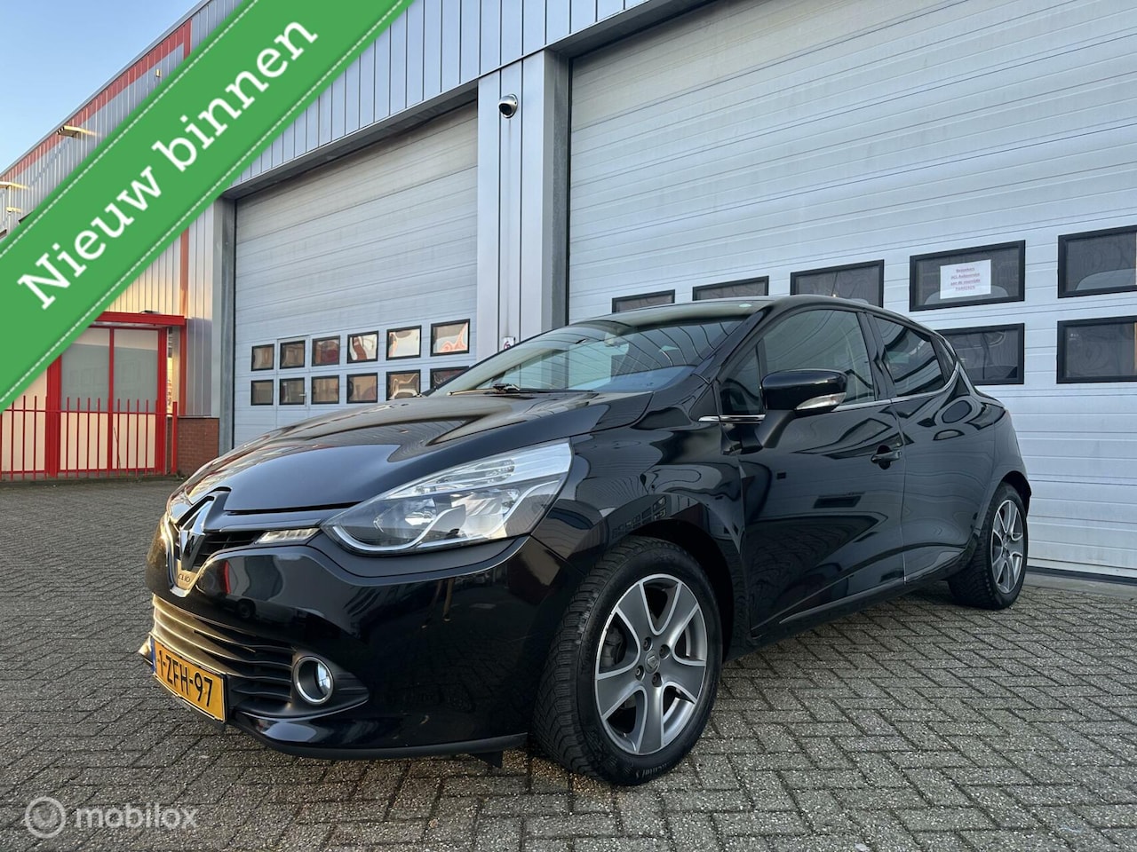 Renault Clio - 0.9 TCe ECO Night&Day/Navi/Cruise/PDC/LED/NAP - AutoWereld.nl