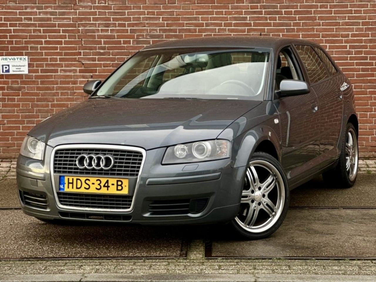 Audi A3 Sportback - 2.0 FSI Ambit.Pro L. - AutoWereld.nl