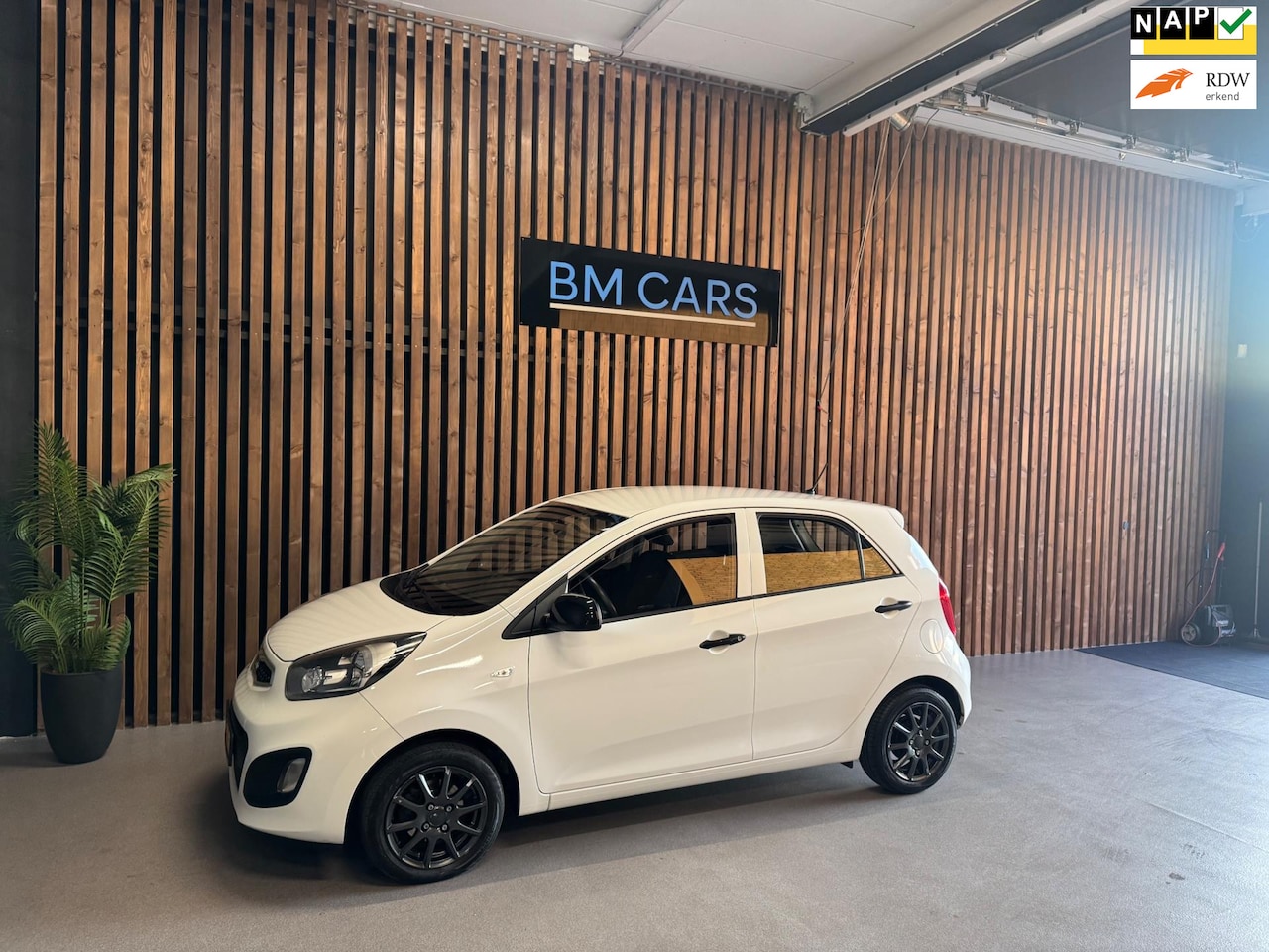 Kia Picanto - 1.0 CVVT Airco 1.0 CVVT Airco,5 deurs,Nieuwe APK - AutoWereld.nl