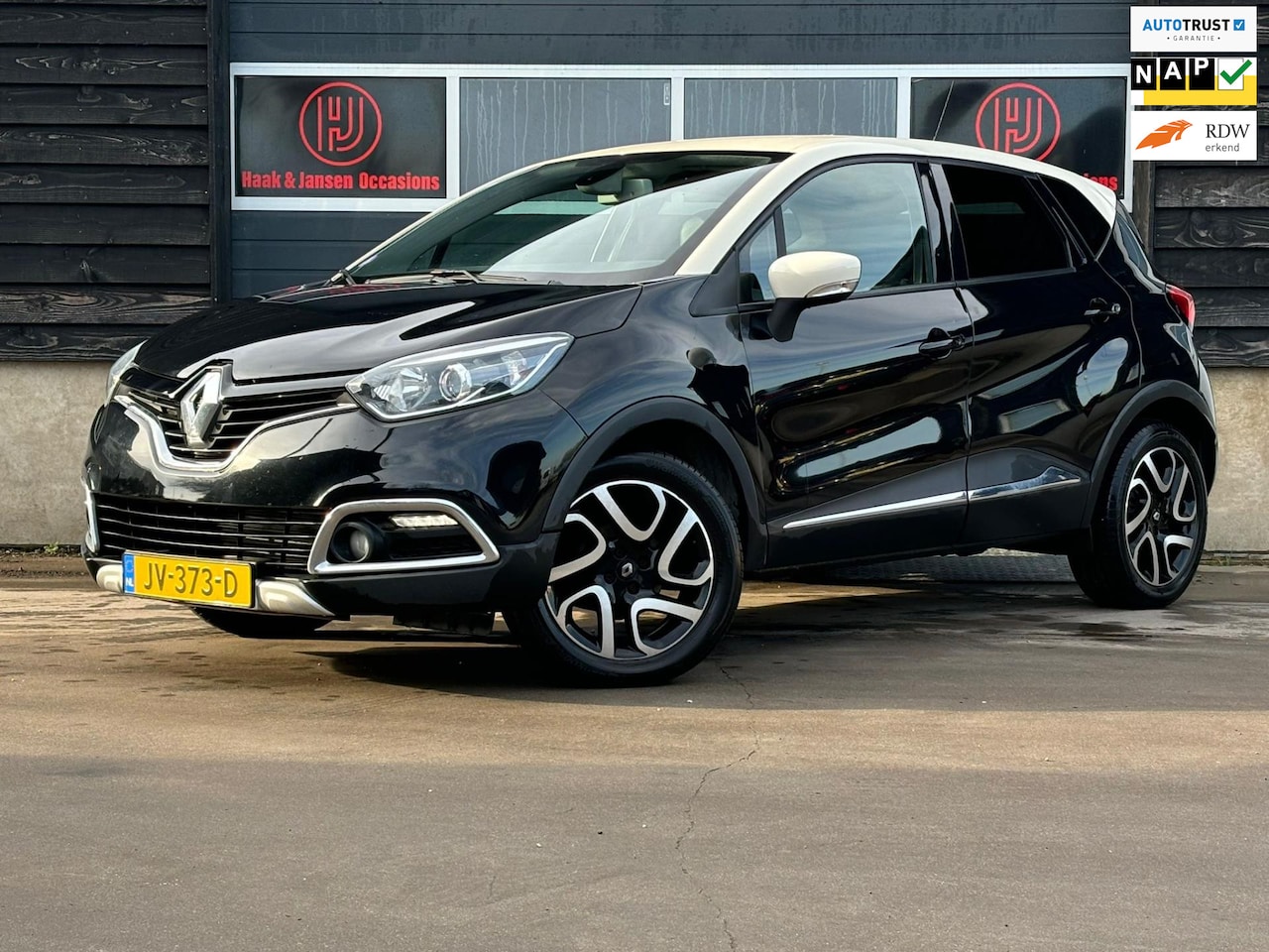 Renault Captur - 0.9 TCe Xmod - Navi - Camera - Trekhaak - AutoWereld.nl