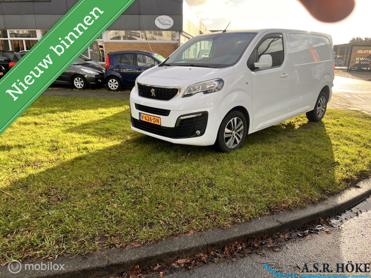 Peugeot Expert - Bestel 231C 2.0 BlueHDI 120 Premium Pack - AutoWereld.nl