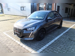 Peugeot 208 - 1.2 PureTech Active Pack Bouwjaar 11-2021 / 6 versnellingsbak /