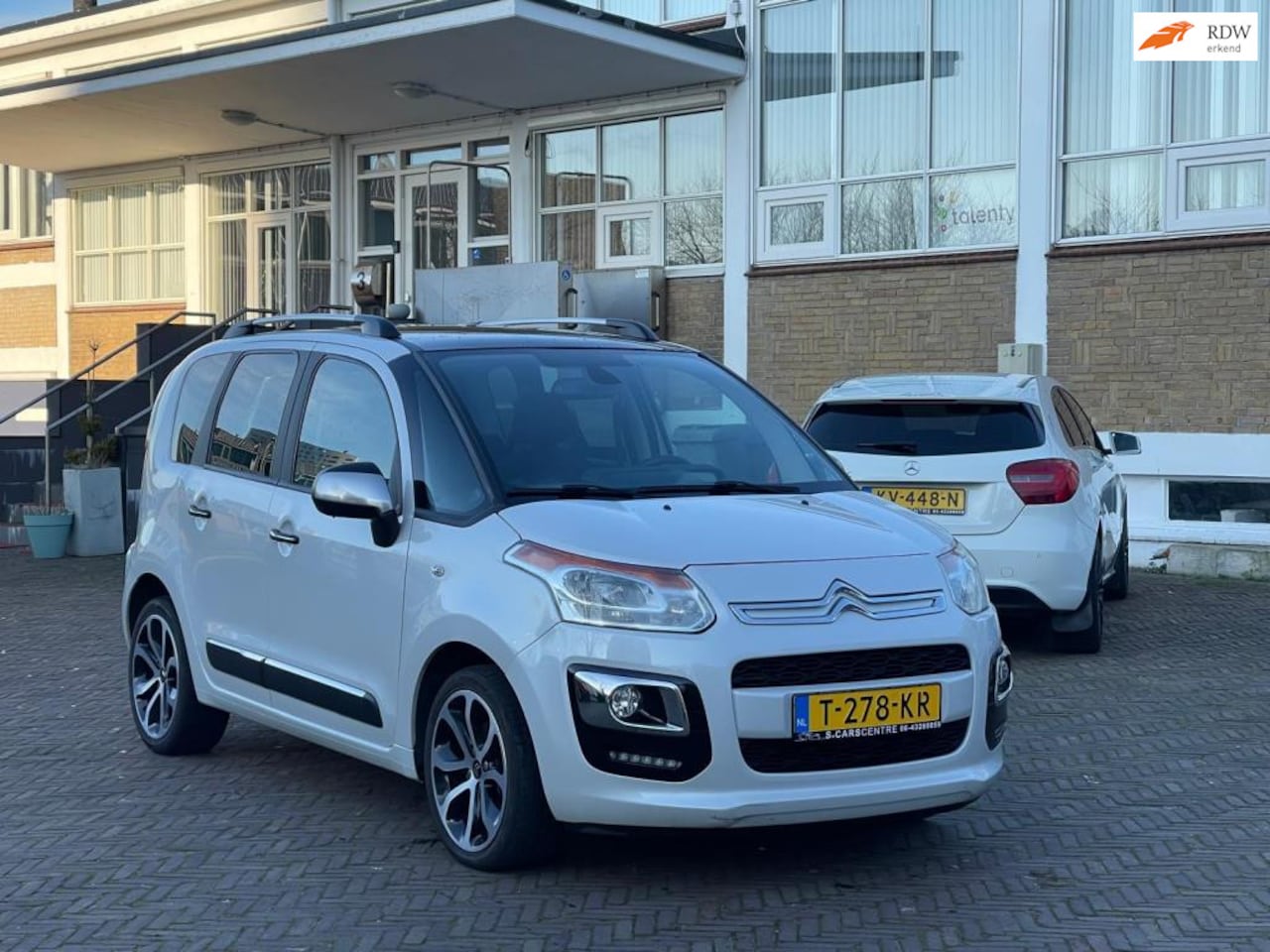 Citroën C3 Picasso - 1.2 PureTech Exclusive Cruise/Airco/Bluetooth - AutoWereld.nl