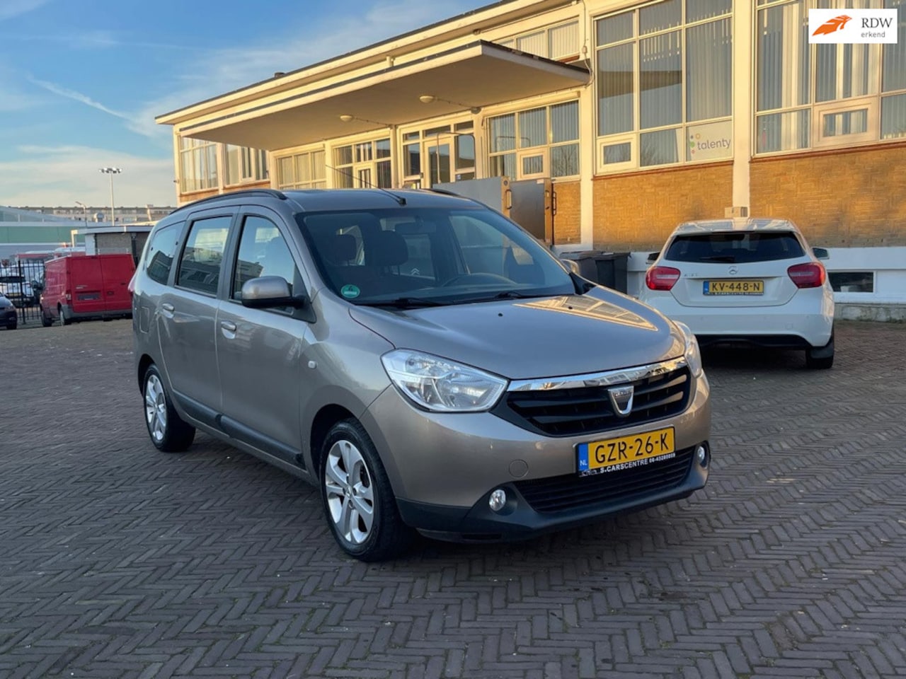 Dacia Lodgy - 1.2 Tce Ambiance 7p. 1.2 TCe Ambiance 7p. - AutoWereld.nl