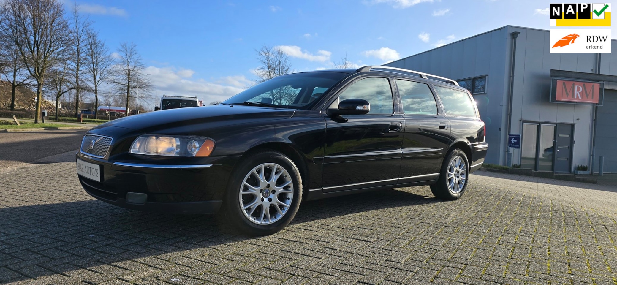 Volvo V70 - 2.4 Edition leer,Nieuw A.P.K goedonderhouden. - AutoWereld.nl