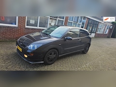 Ford Focus - 1.8-16V Trend