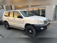 Toyota Land Cruiser - 3.0 D-4D VX Window Van