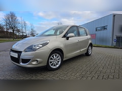 Renault Scénic - 2.0 Expression Automaat, weinig kmstand