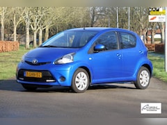 Toyota Aygo - 1.0 VVT-i Aspiration 5 deurs / Airco / Bluetooth / Elektrische ramen / Centrale deurvergre