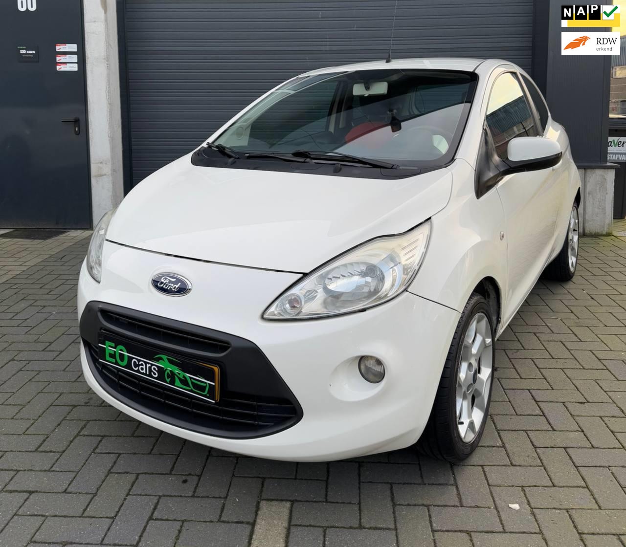 Ford Ka - 1.2 Titanium airco nap LM velg - AutoWereld.nl