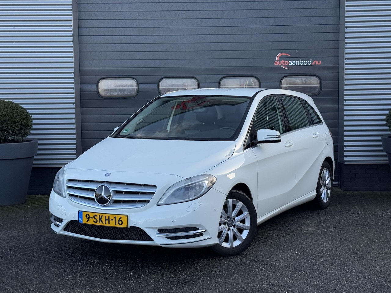 Mercedes-Benz B-klasse - 180 CDI Edition | Navigatie | Lederen Bekleding | Lichtmetalen Velgen | Trekhaak | Cruise - AutoWereld.nl