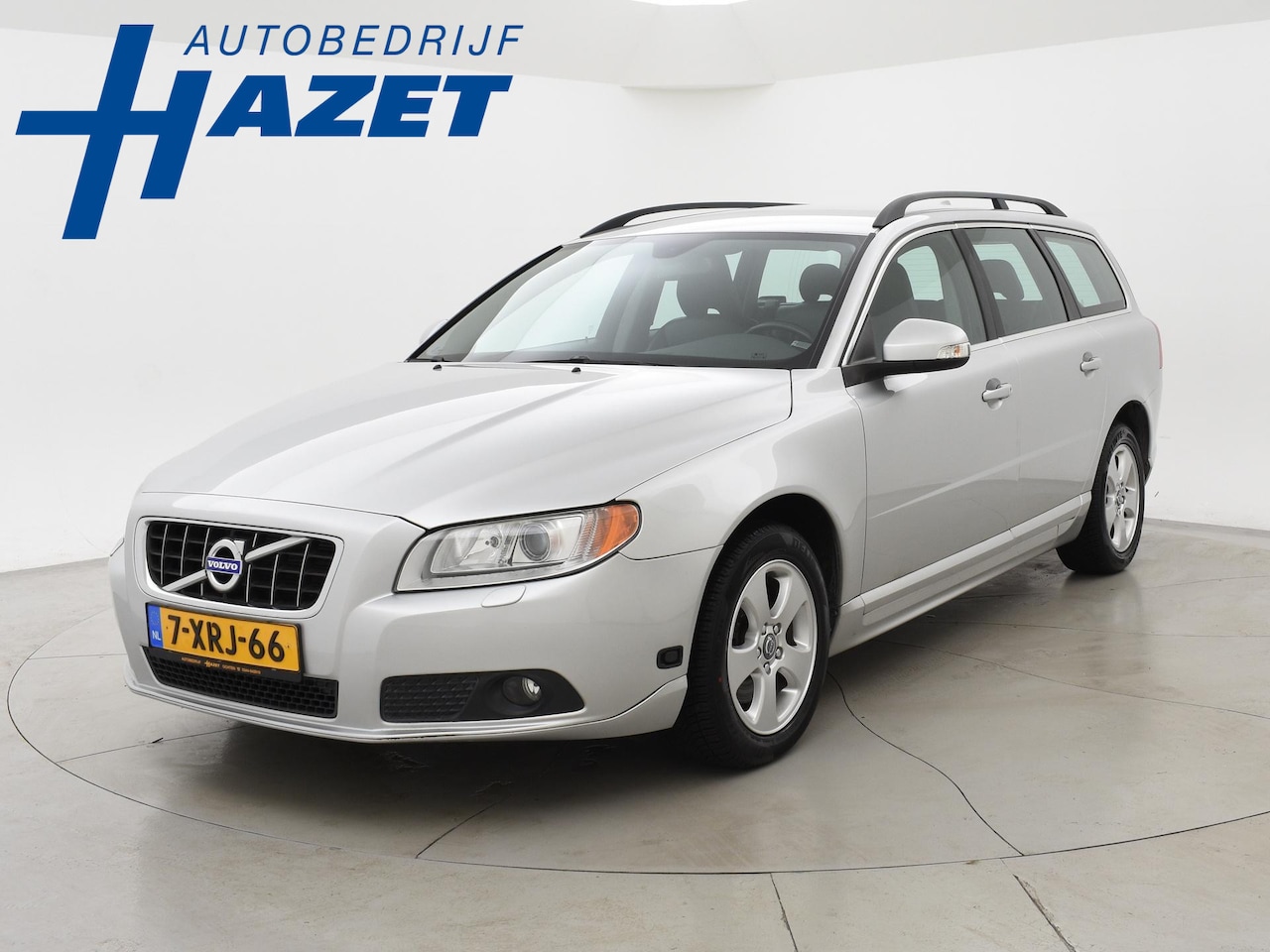 Volvo V70 - 2.0I 146 PK AUTOMAAT + TREKHAAK | STOELVERWARMING VOOR + ACHTER - AutoWereld.nl