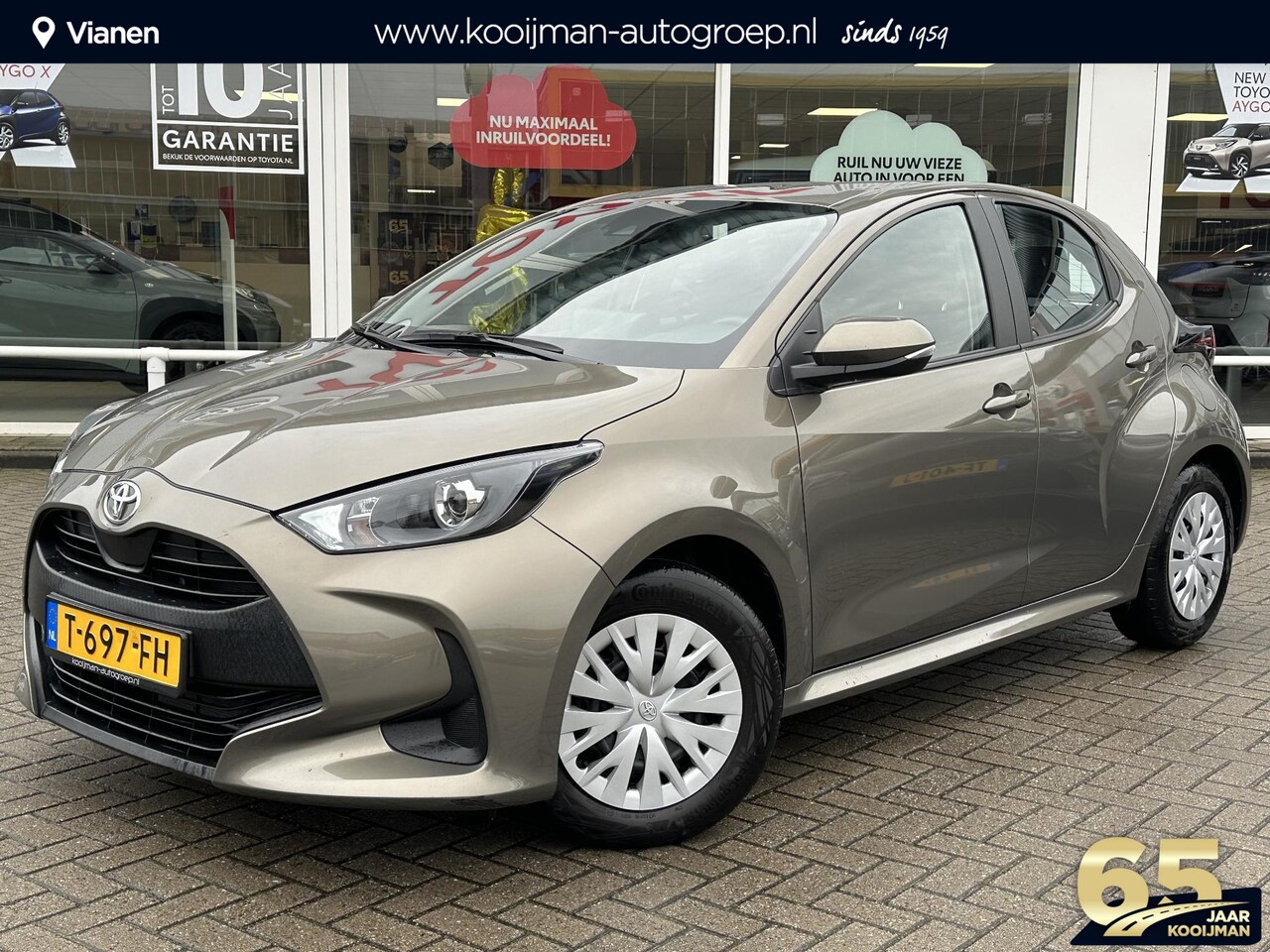 Toyota Yaris - 1.5 VVT-i Active Carplay, NL Auto, slechts 21000km, Garantie tot 2033! - AutoWereld.nl