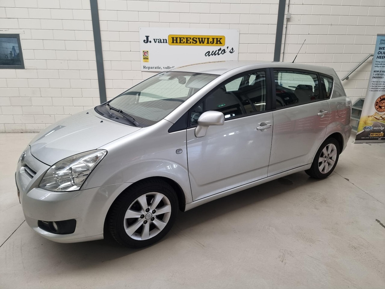 Toyota Verso - 1.8 VVT-i Sol Ecc |Cv op afstand | LMV | Pdc | Youngtimer - AutoWereld.nl