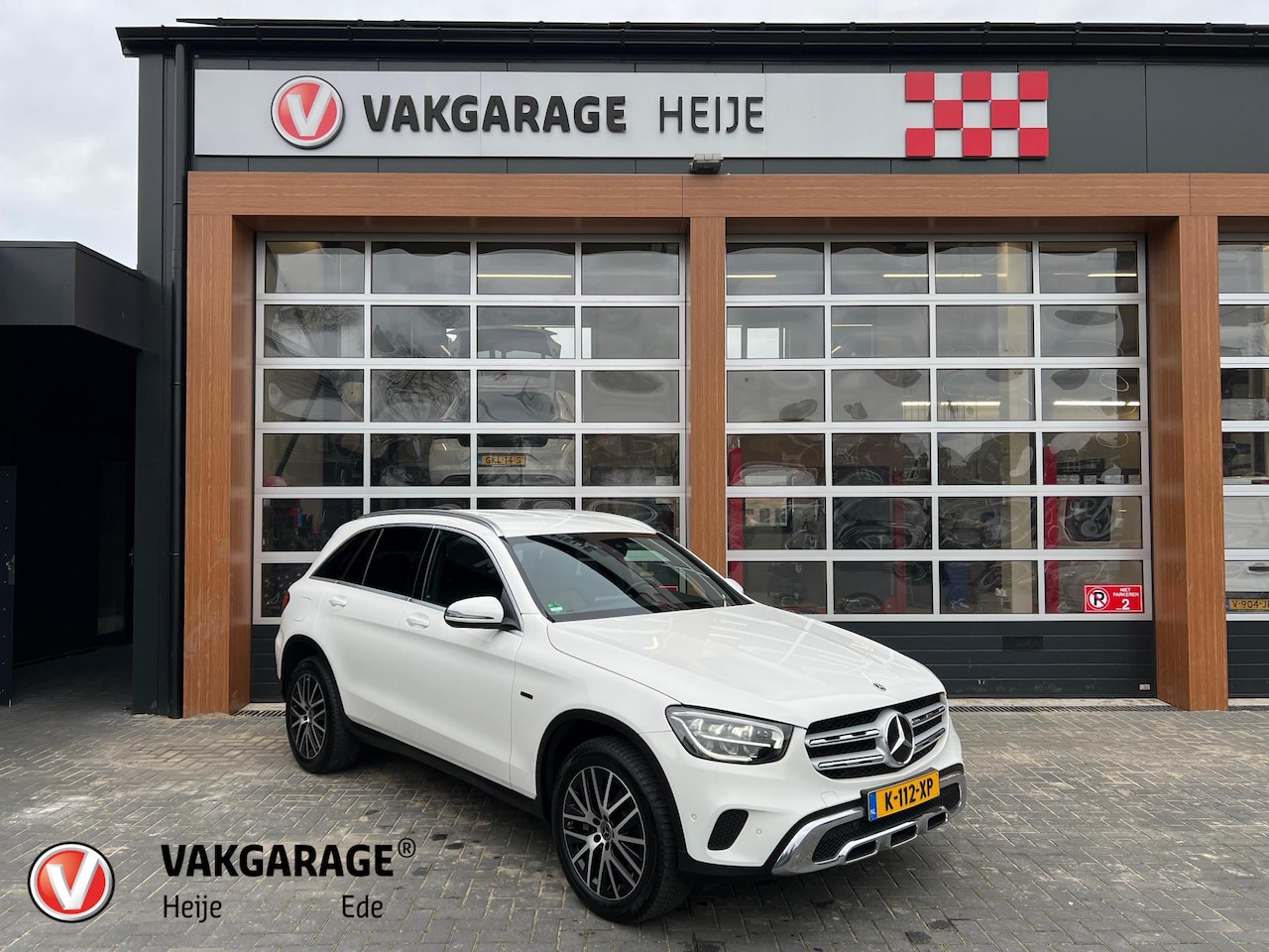 Mercedes-Benz GLC-klasse - 300e 4MATIC Business Solution Luxury | Plug-in Hybride | NL-Auto | - AutoWereld.nl