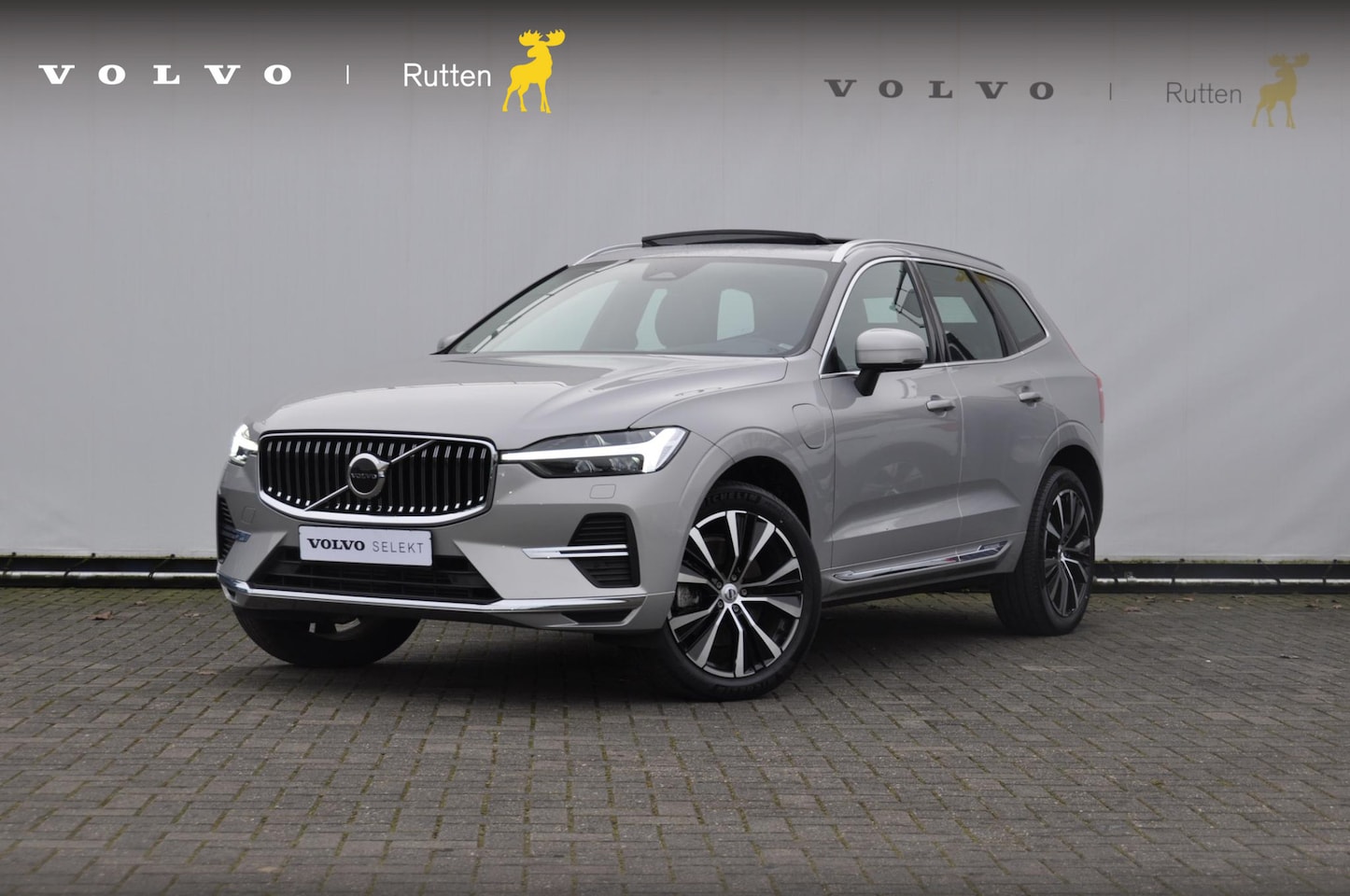 Volvo XC60 - T8 455PK Automaat AWD Ultimate Bright Head-up Display / Harman kardon audio / Pilot assist - AutoWereld.nl