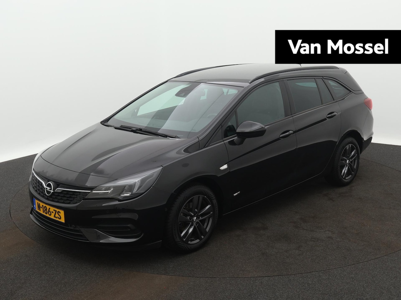 Opel Astra Sports Tourer - 1.2 Design & Tech | Camera | Parkeersensoren | Climate control - AutoWereld.nl