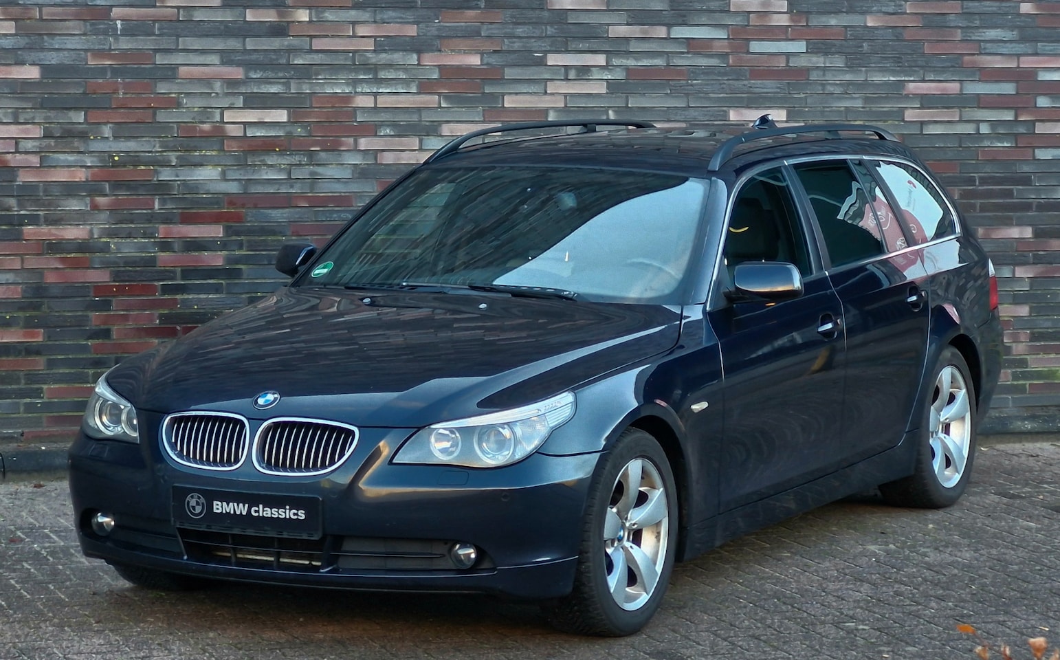 BMW 5-serie Touring - 523i High Executive - AutoWereld.nl