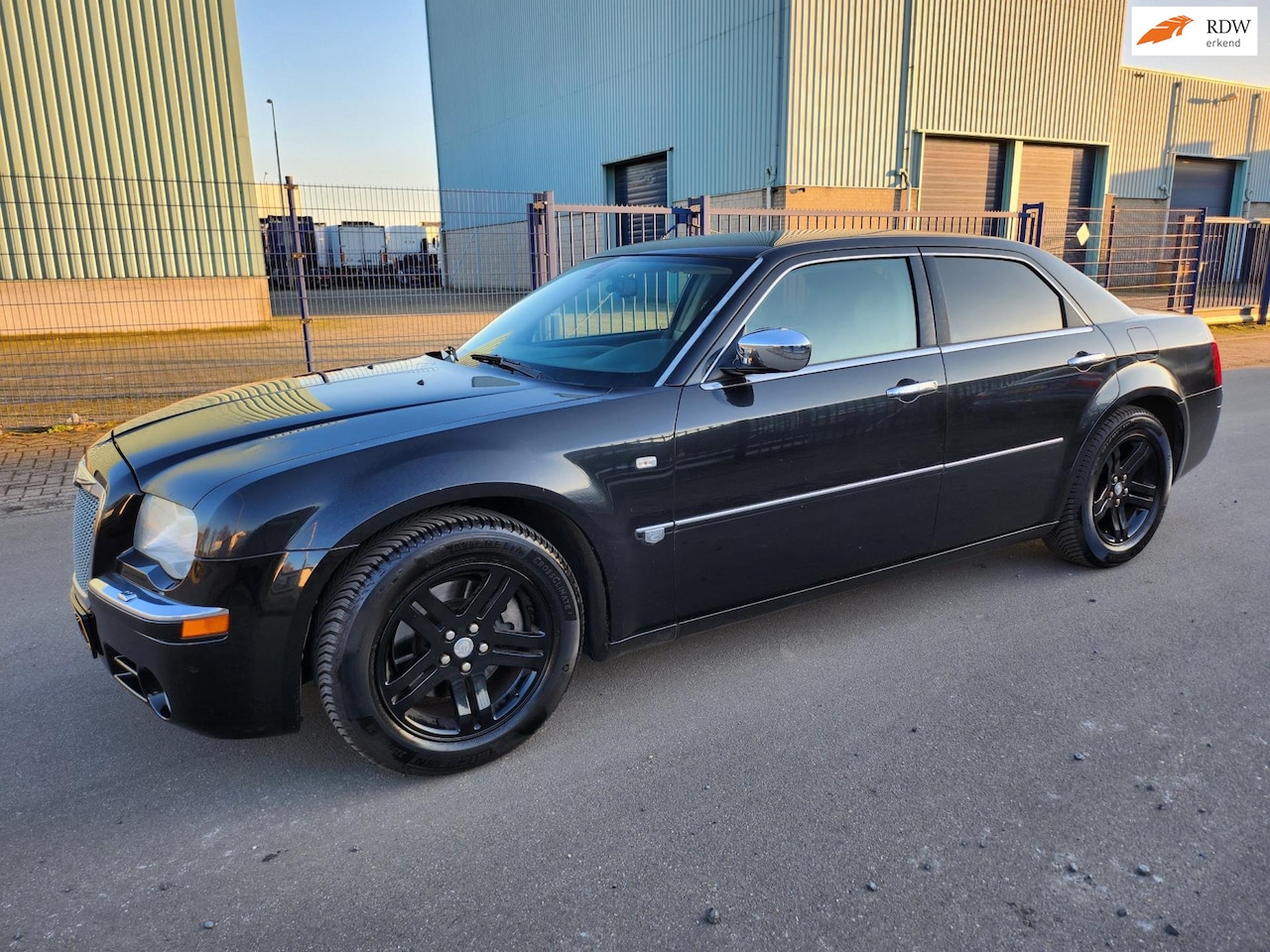 Chrysler 300C - 3.5 V6 AUT. *CLIMA*LEER*NAVI*CV*18 INCH - AutoWereld.nl