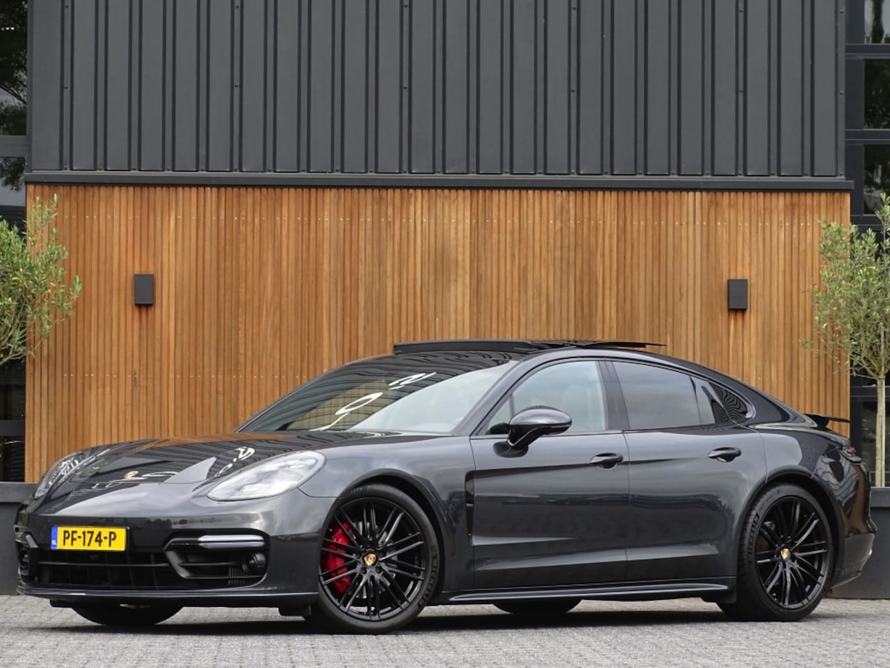 Porsche Panamera - 4.0 4S V8 422PK / Sport Design / LED - AutoWereld.nl