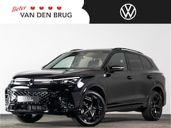 Volkswagen Tiguan - R-Line 1.5 eHybrid 204 pk | Black style | Panoramadak | DCC | Camera | LED Plus | Navigati