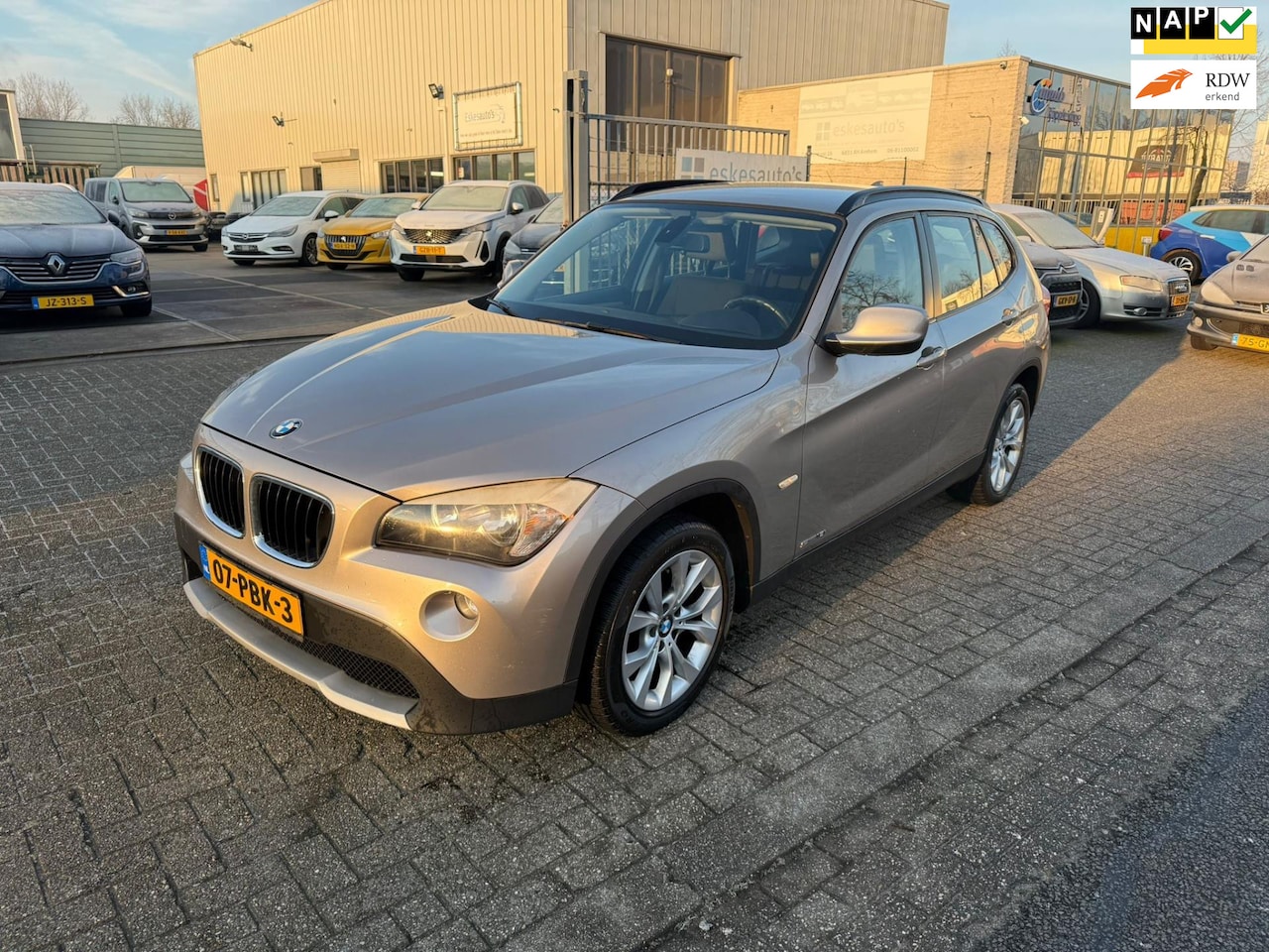 BMW X1 - sDrive18i Executive SDrive18i Executive, Navi, NAP, Nette auto - AutoWereld.nl