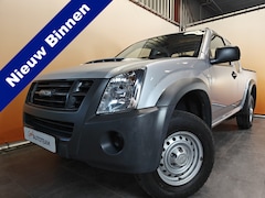 Isuzu D-Max - 2.5 Extended Cab standaard youngtimer lage km stand