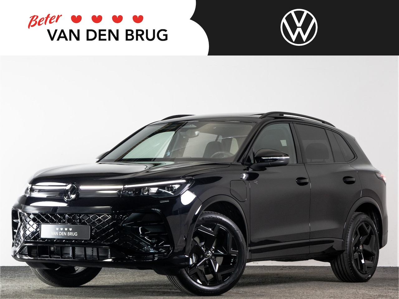 Volkswagen Tiguan - R-Line 1.5 eHybrid 204 pk | Black style | Panoramadak | DCC | Camera | LED Plus | Navigati - AutoWereld.nl