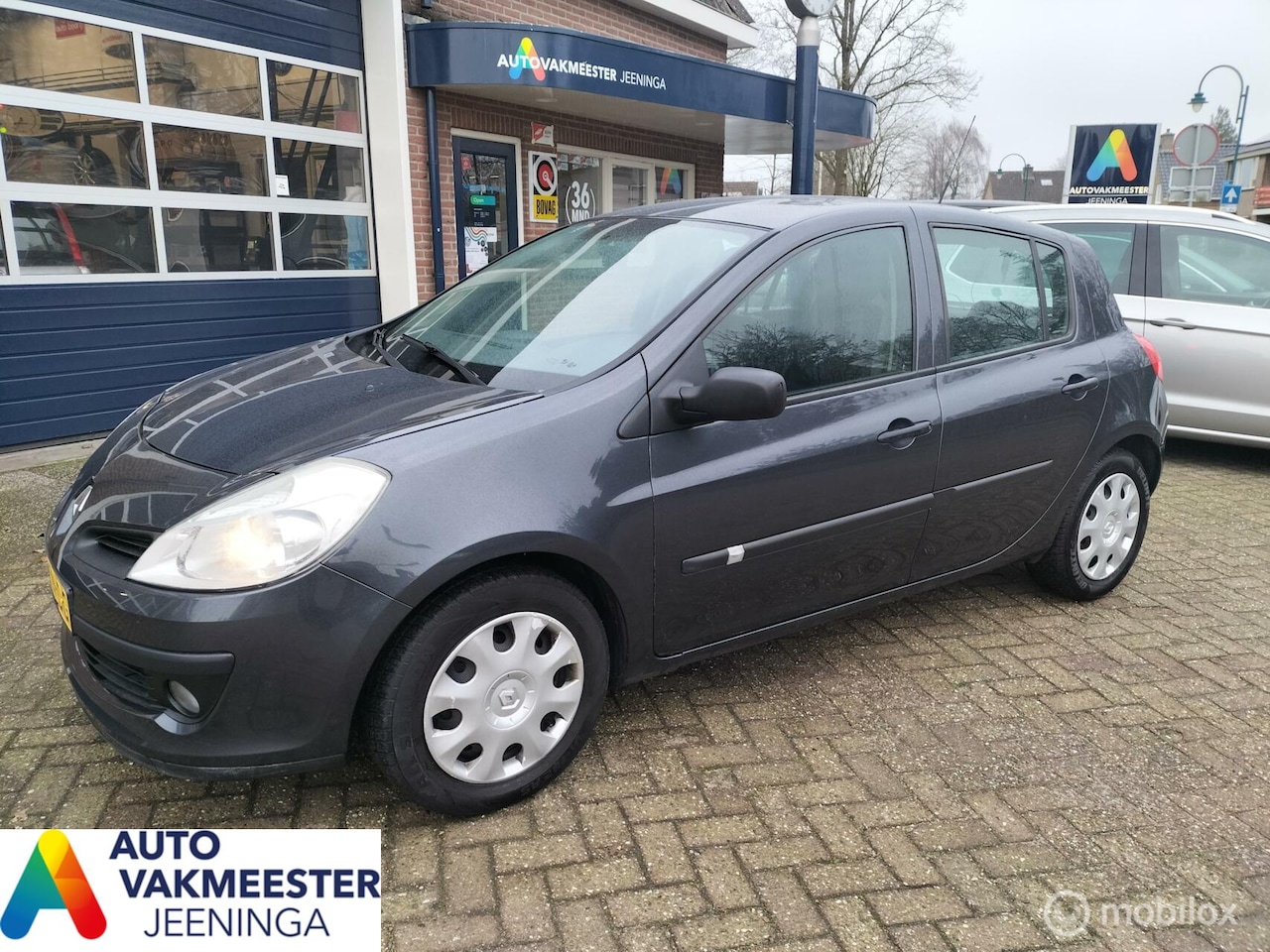 Renault Clio - 1.2-16V Special Line 1.2-16V Special Line - AutoWereld.nl