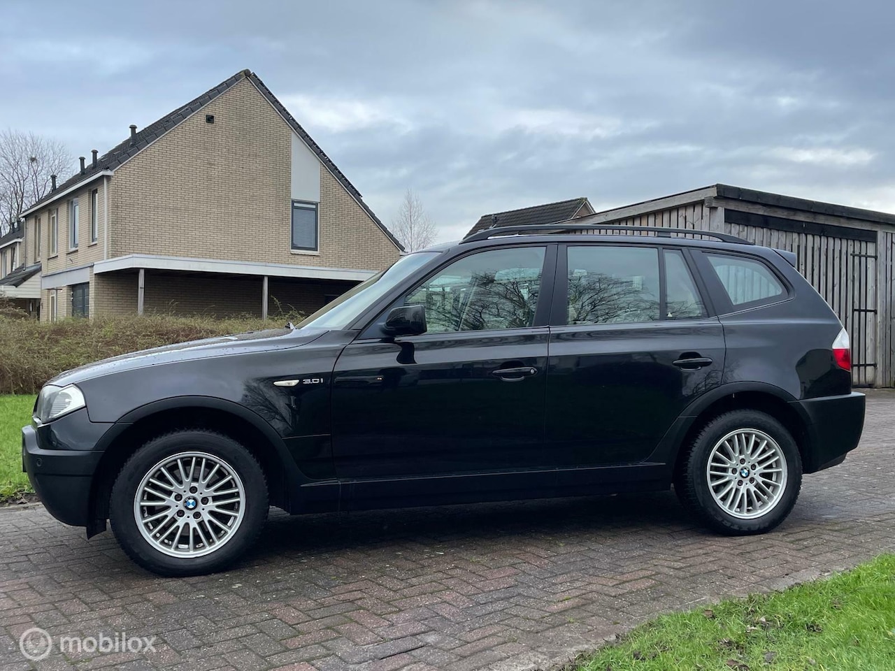 BMW X3 - 3.0i Executive YOUNGTIMER - AutoWereld.nl